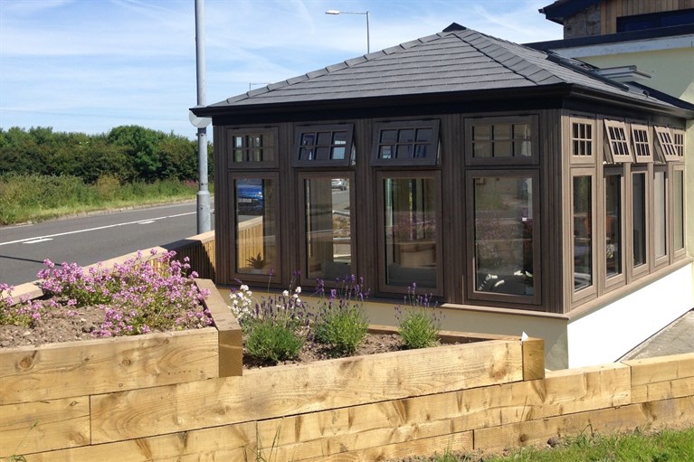 NEW Residence 9 and warm roof extension